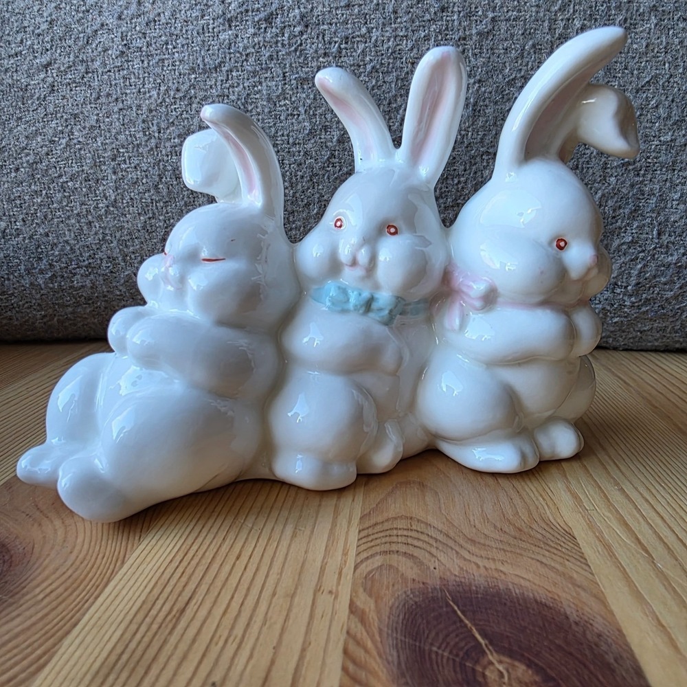 Vintage Ceramic Bunny Figurine Trio White Rabbits Decor Cute Rabbits - Picture 13 of 14
